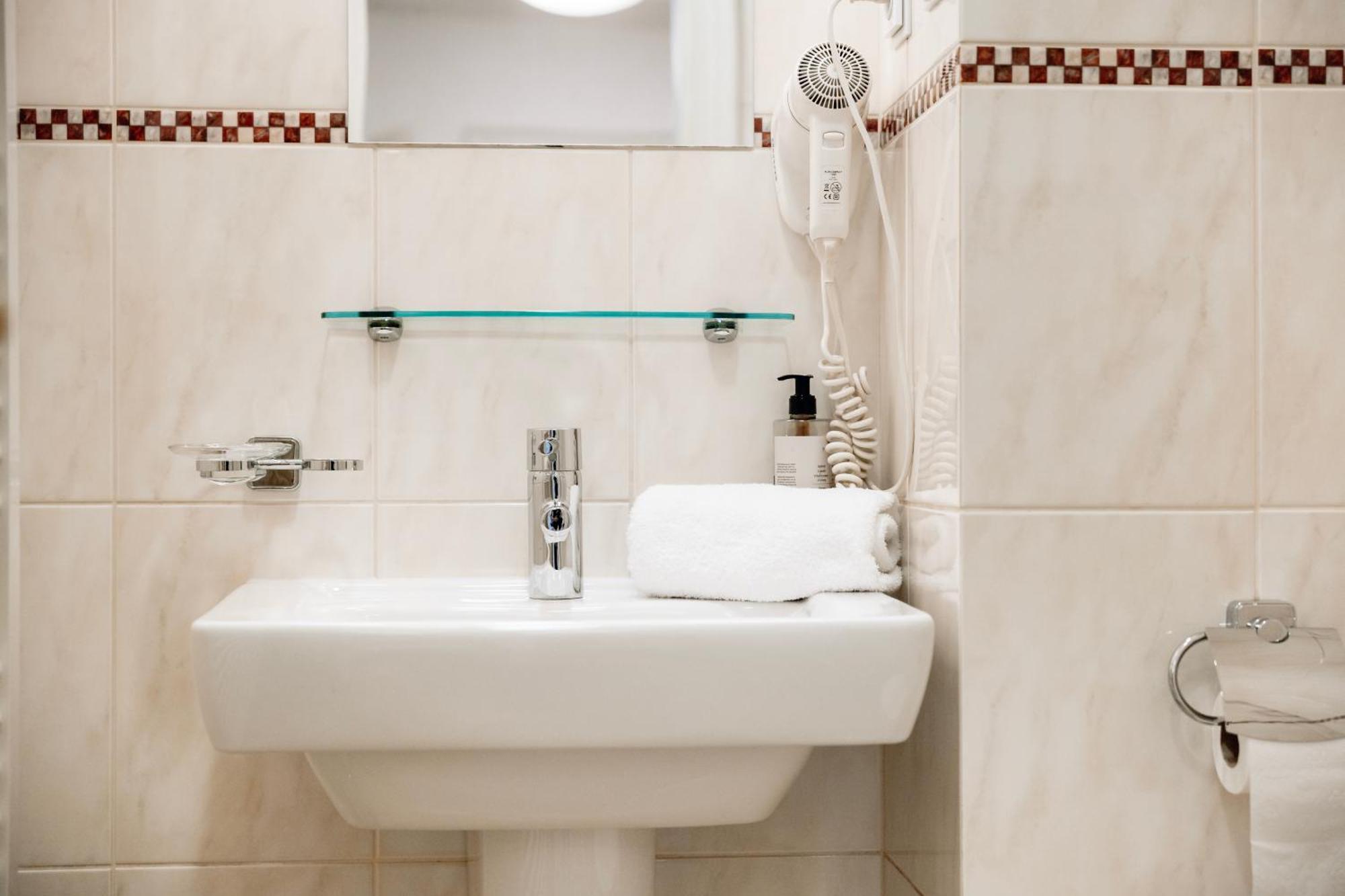Heritage Haven Charming 3br Center * Prague