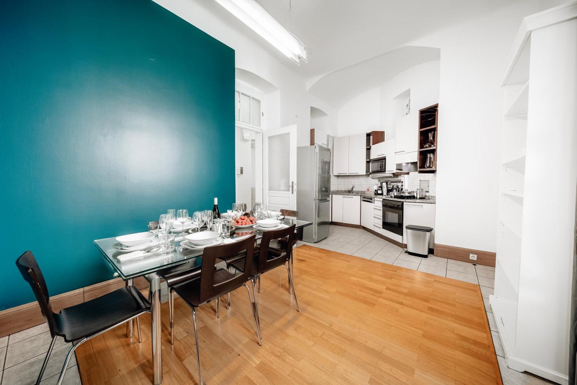 Heritage Haven Charming 3br Center Apartment Prague